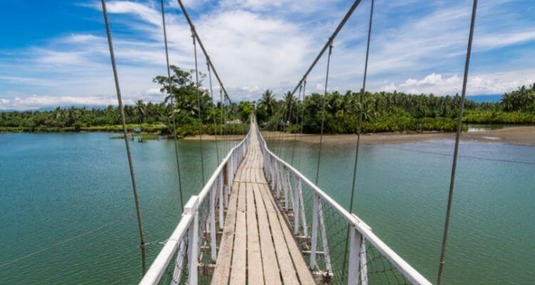 Baler - Philippinen - Hanging Bridge